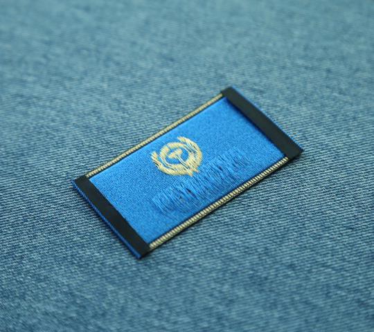 Garment Labels and Tags 100% Polyester Fabric Woven Labels For Clothing